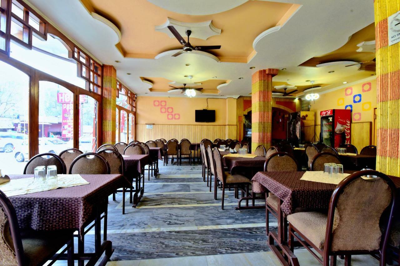 מנדי Oyo 26909 Hotel Paras מראה חיצוני תמונה