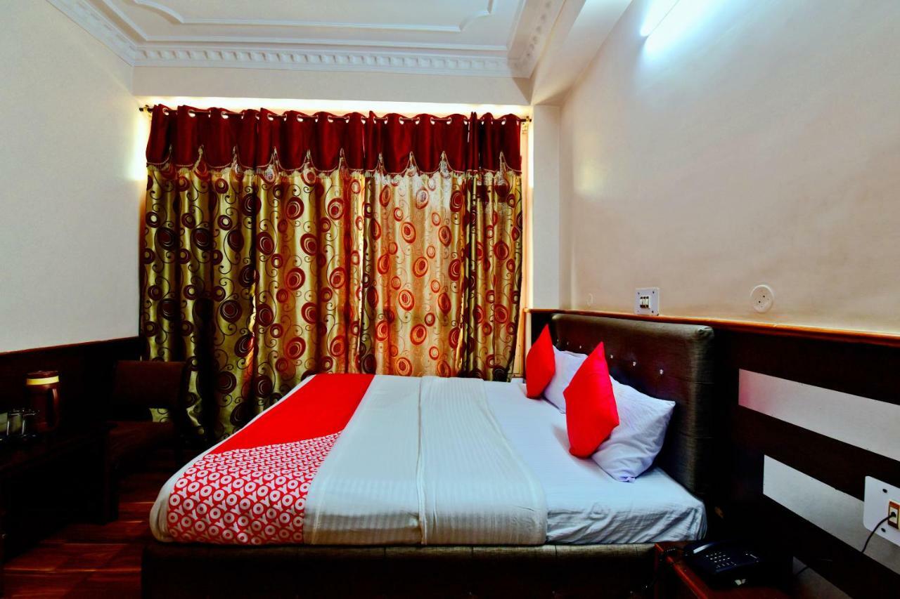 מנדי Oyo 26909 Hotel Paras מראה חיצוני תמונה