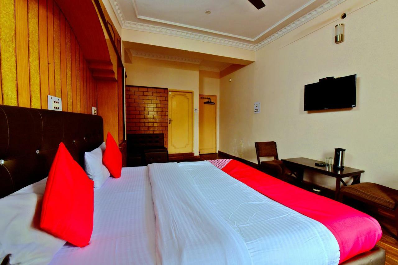 מנדי Oyo 26909 Hotel Paras מראה חיצוני תמונה