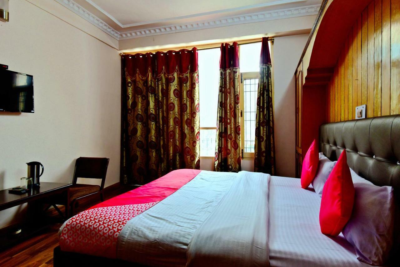 מנדי Oyo 26909 Hotel Paras מראה חיצוני תמונה
